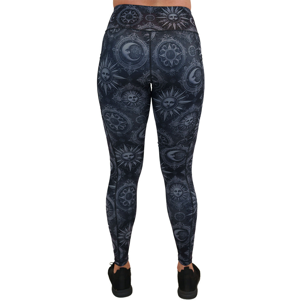 back of the moon & stars print leggings
