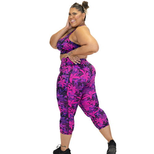 model wearing lily leggings & matching sports bra