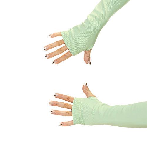 close up of the thumbholes on the mint green henley long sleeve shirt