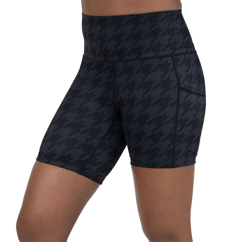 5 inch houndstooth patterned shorts