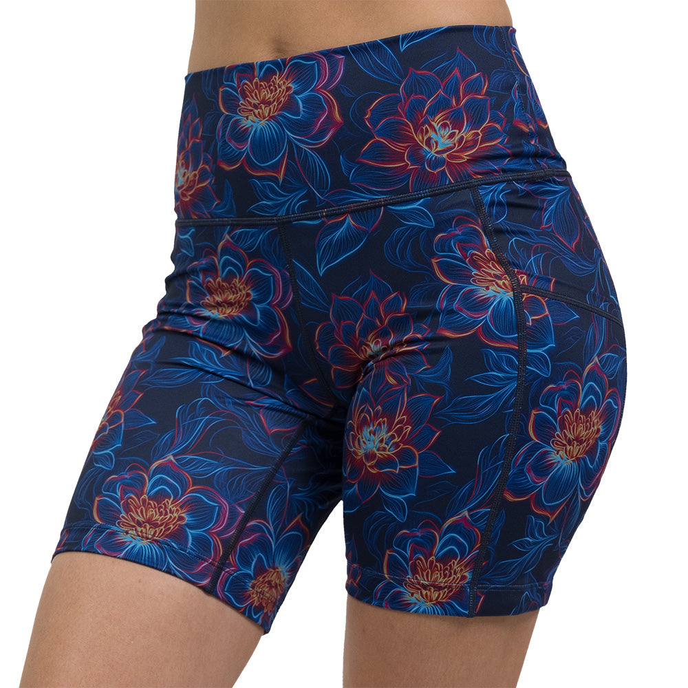 luminous lotus 7 inch shorts facing the front