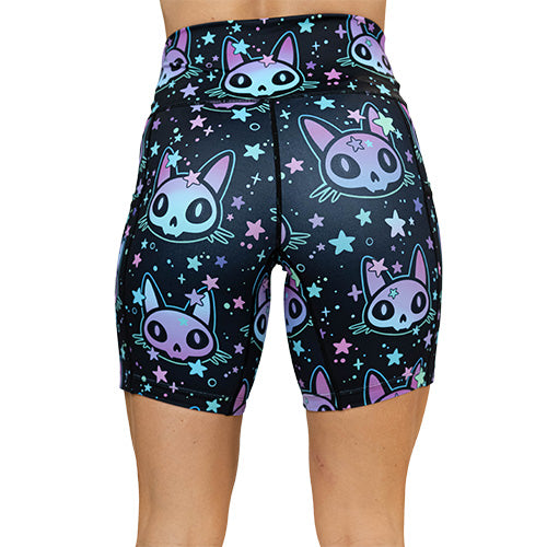 back of the alien cat with stars print 7 inch shorts against a white background