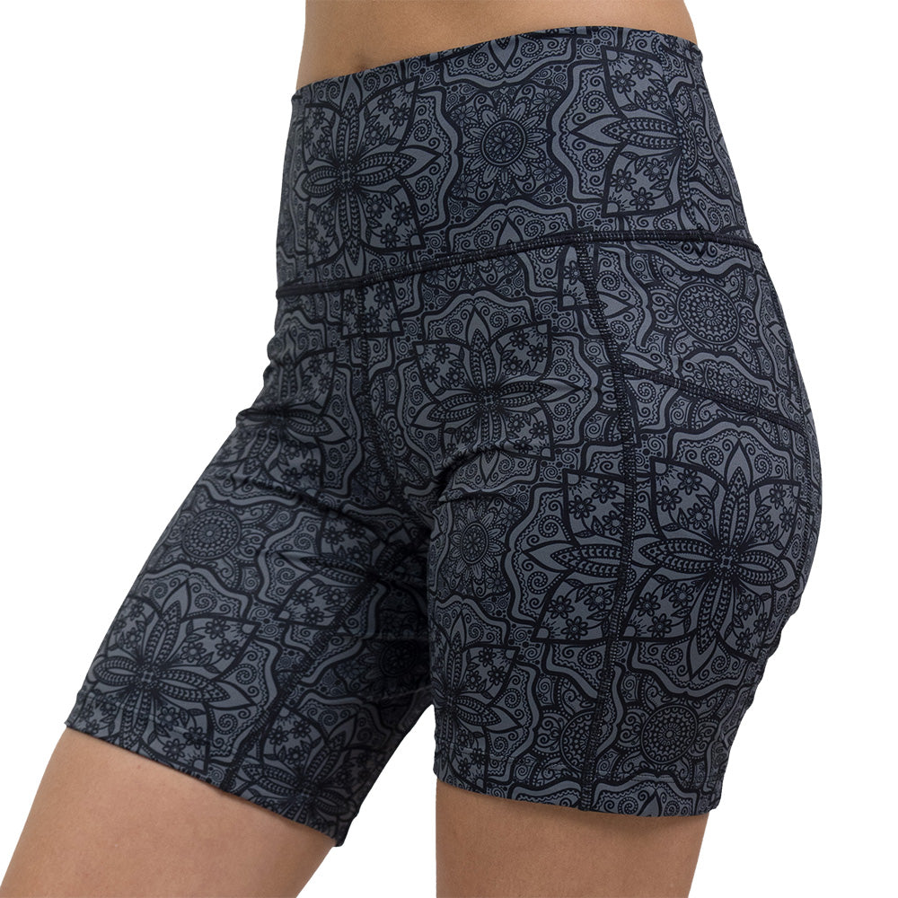 zentangle 7 inch shorts facing the front
