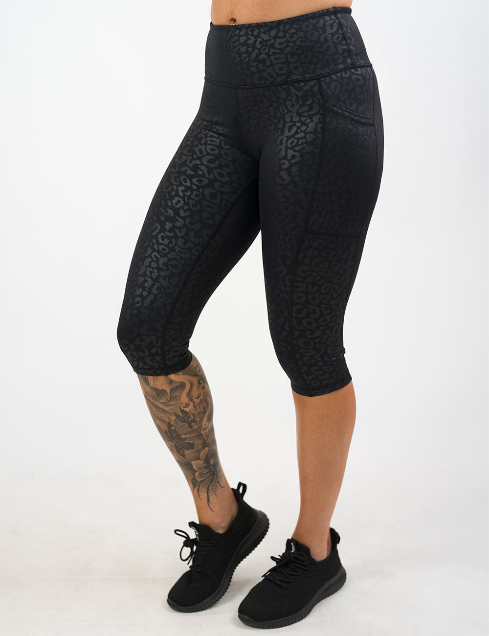 cropped black leopard print leggings