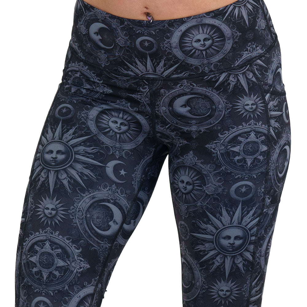 moon & stars print leggings