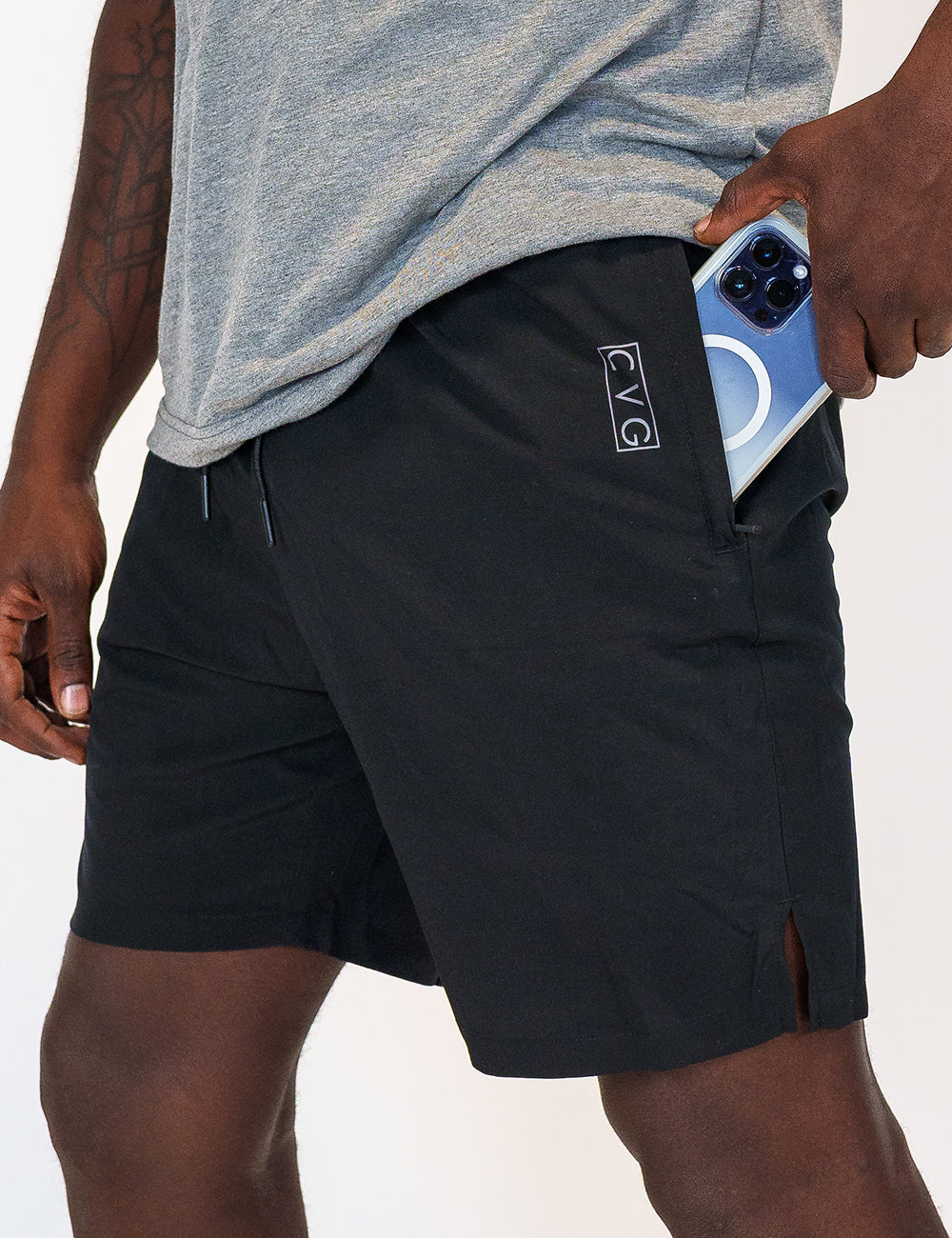 close up of side pocket that can hold a cell phone