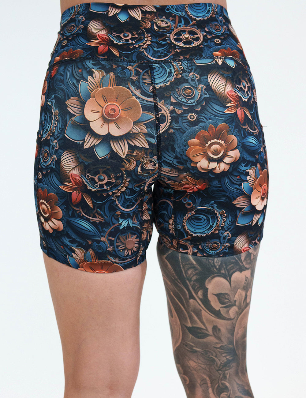 back of the 5 inch mechanical flower print shorts against a white background