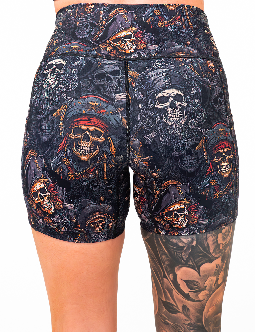 back of the 5 inch pirate skulls shorts