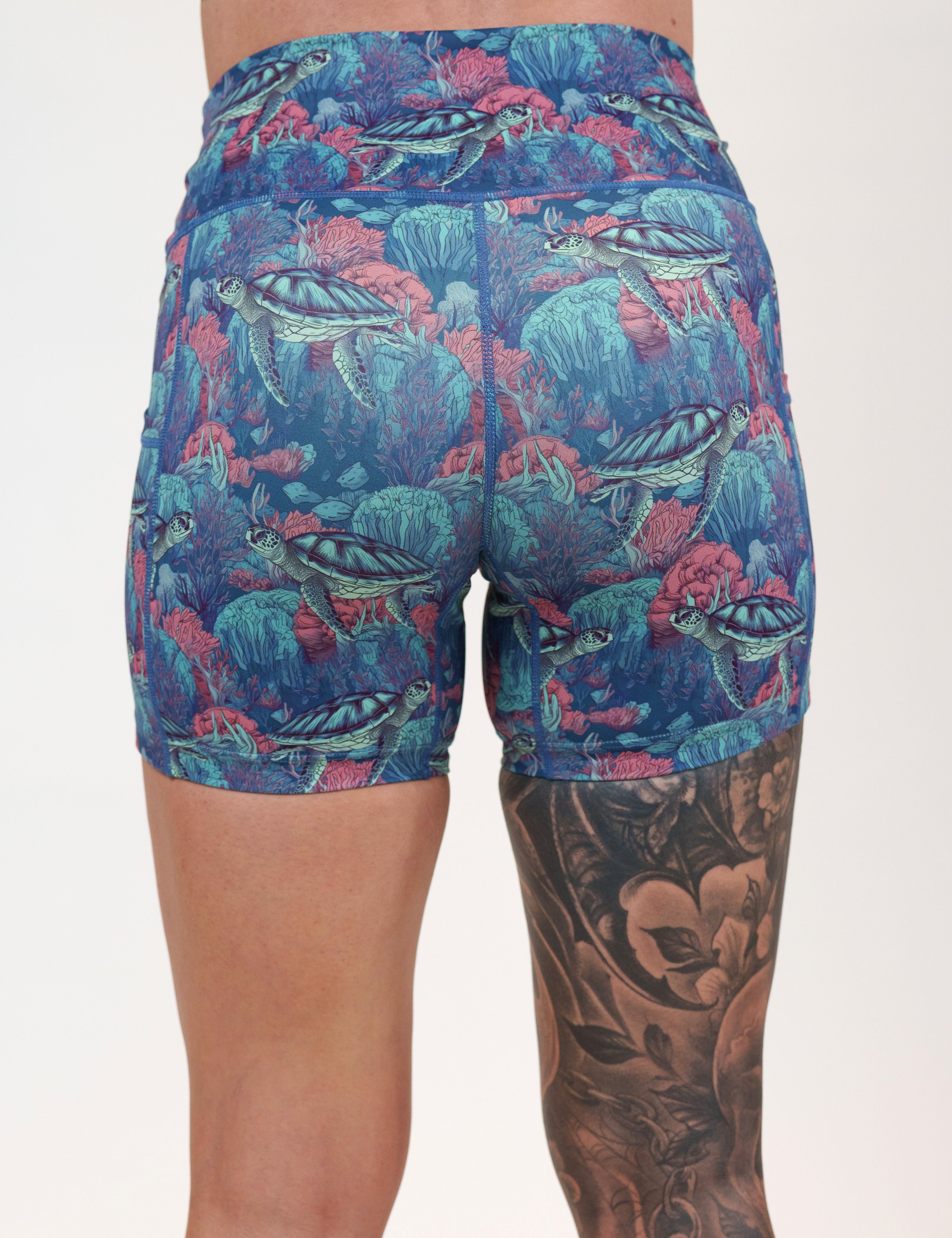 back of the 5 inch turtle patterned shorts