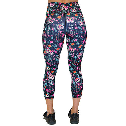 back view of capri length cartoon skeleton cat print leggings