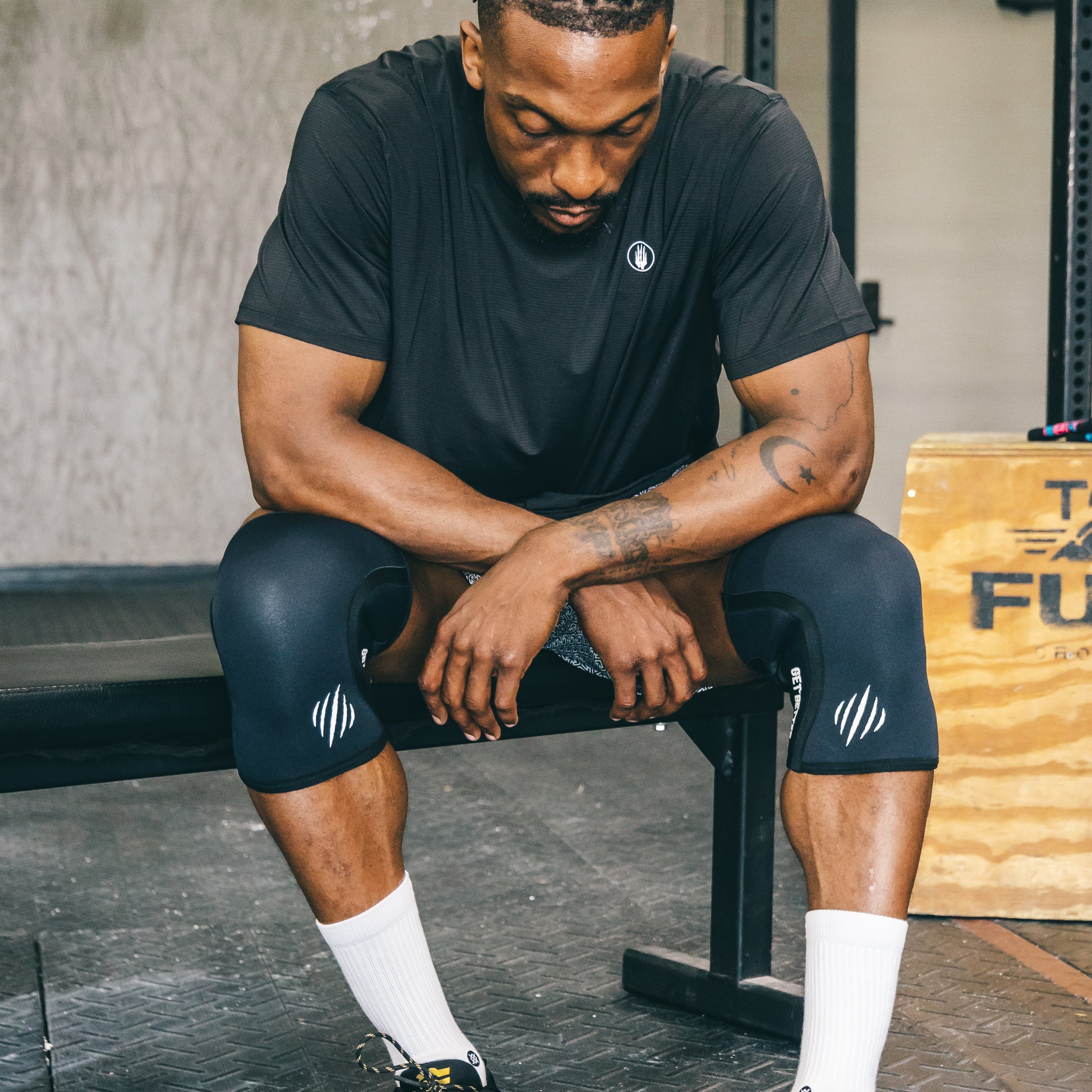 Bear KompleX Knee Sleeves - Black