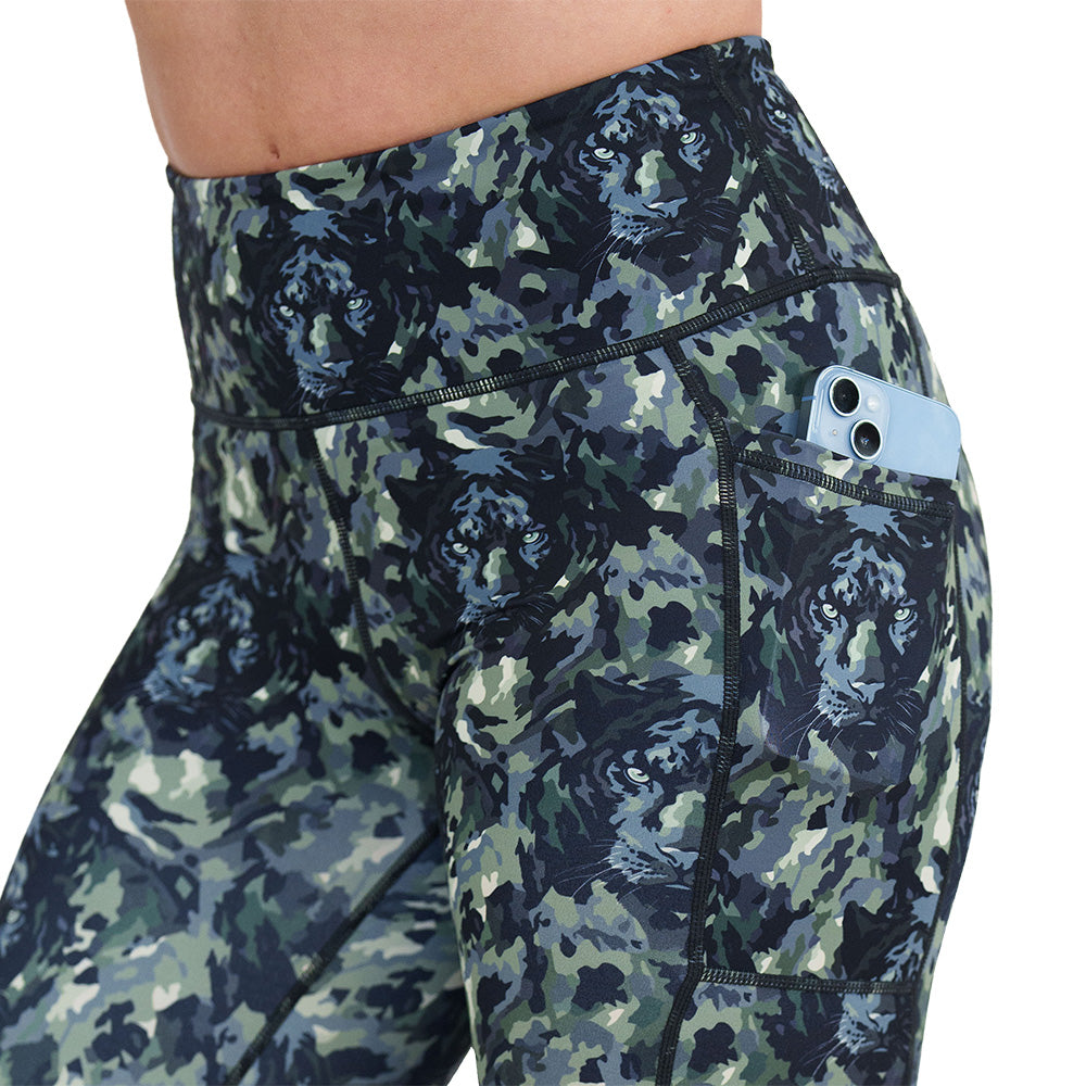 side pocket on the panther camo print leggings
