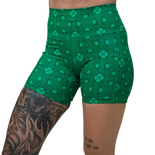 5 inch green celtic knots patterned shorts