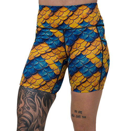 7 inch blue and yellow dragon scale print shorts