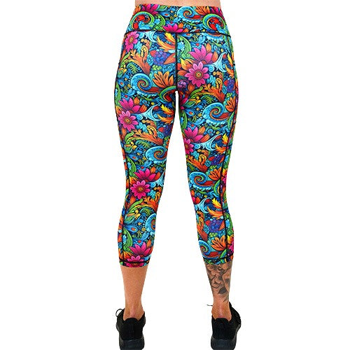 back of the capri length floral swirl patterned leggings