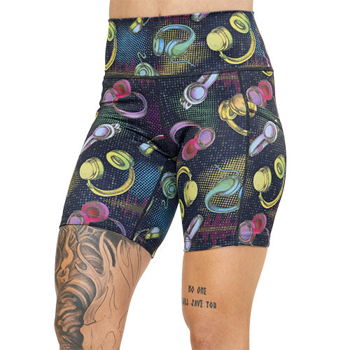 7 inch headphone patterned shorts