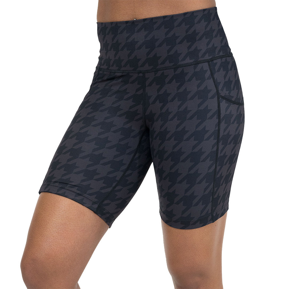 7 inch houndstooth patterned shorts