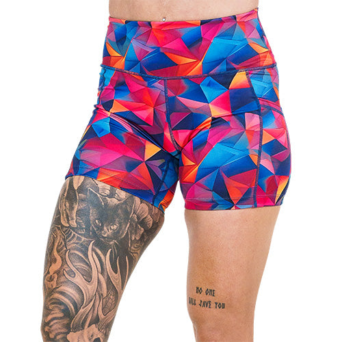 5 inch colorful triangle print shorts