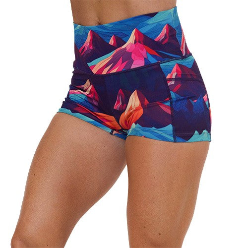 2.5 inch mountain pattern shorts