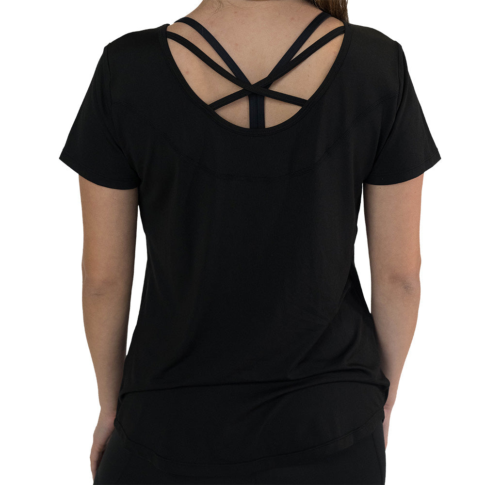 back of the model wearing a black tee