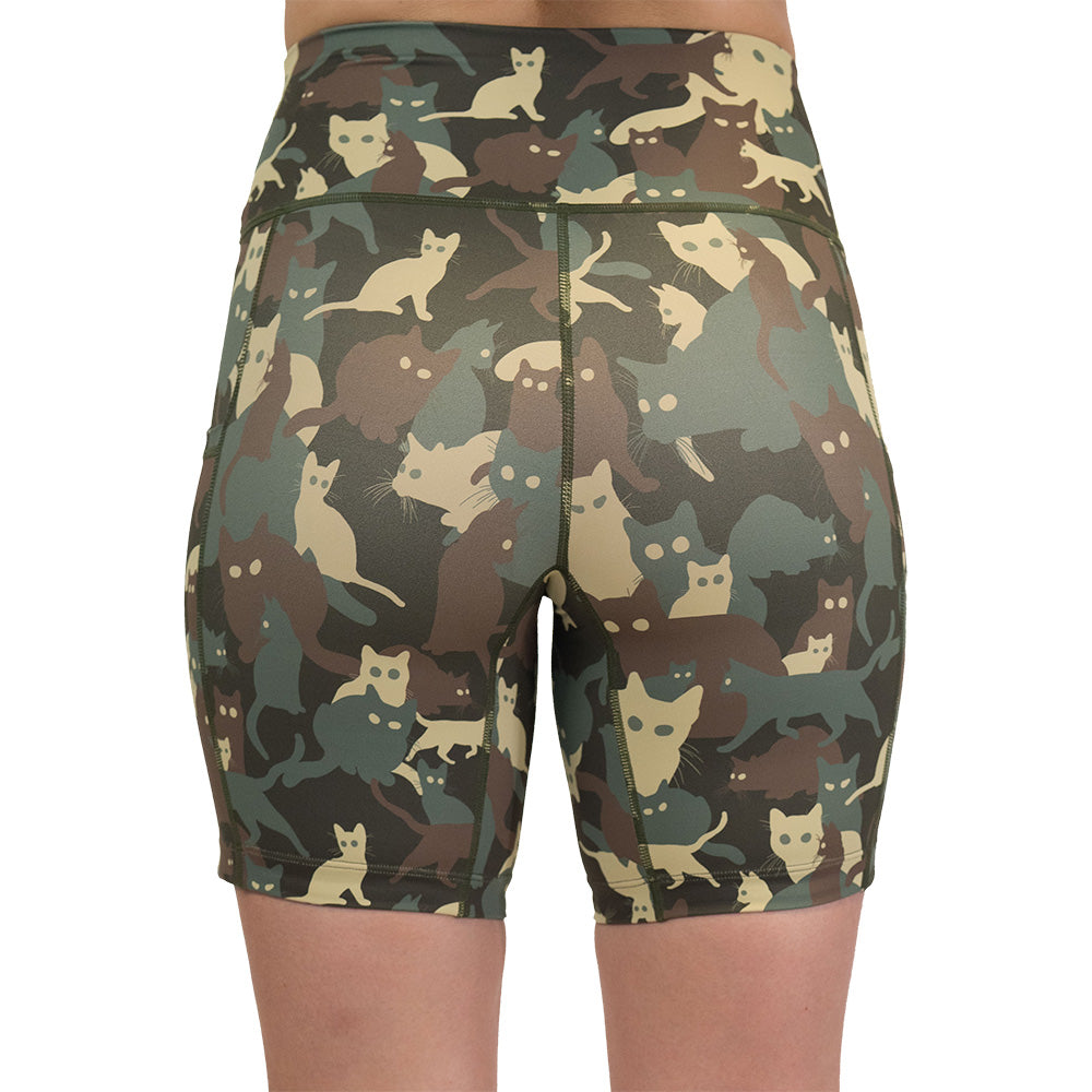back of the camo cat patterned shorts