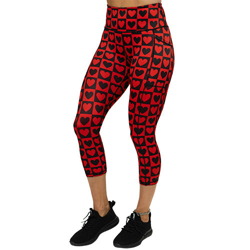 capri length black and red heart pattern leggings