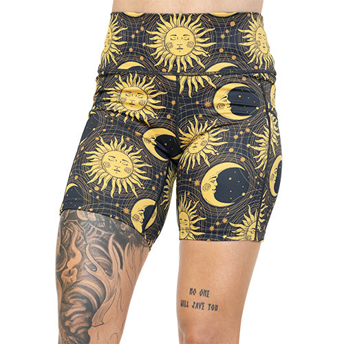 7 inch sun & moon design shorts