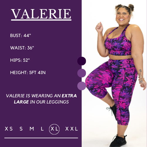 Model's measurements of 44 inch bust, 36 inch waist, 52 inch hips, and height of 5 foot 4 inches. She is wearing a size extra large in the leggings.