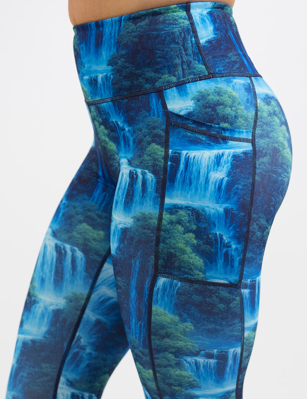 close up of the front of the waterfall leggings against a white background
