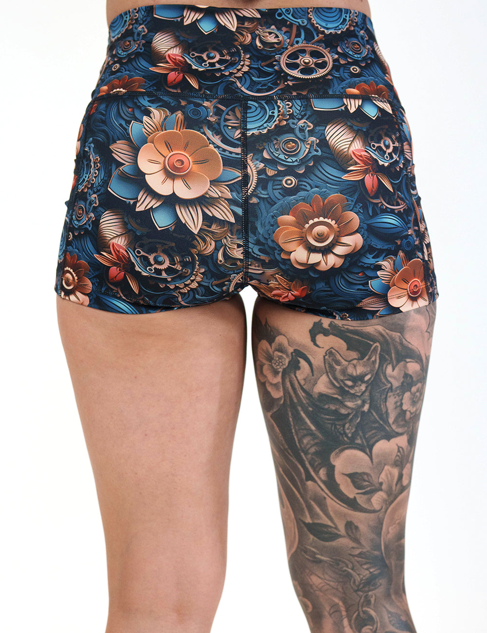 back of the 2.5 inch mechanical flower print shorts against a white background