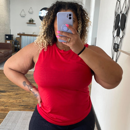 red basic muscle tank