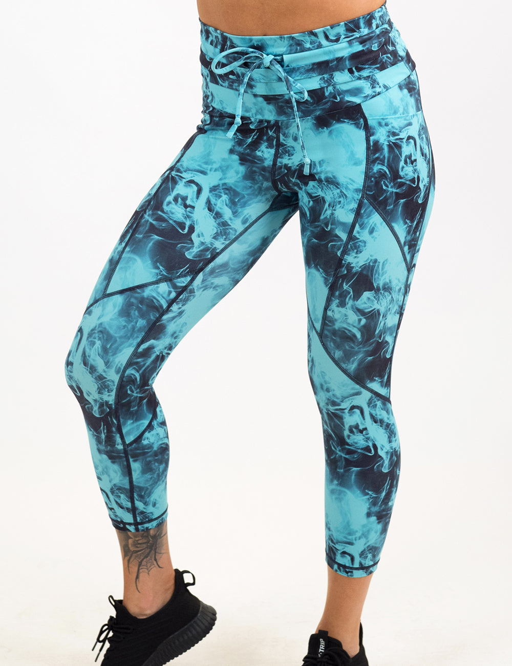 capri legacy leggings with blue and black smoke design