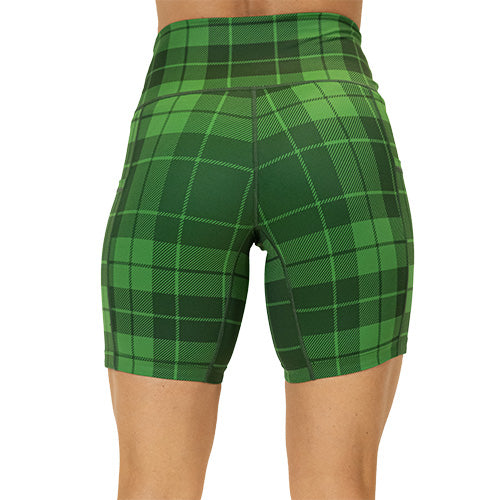 back view of 7 inch green plaid shorts 
